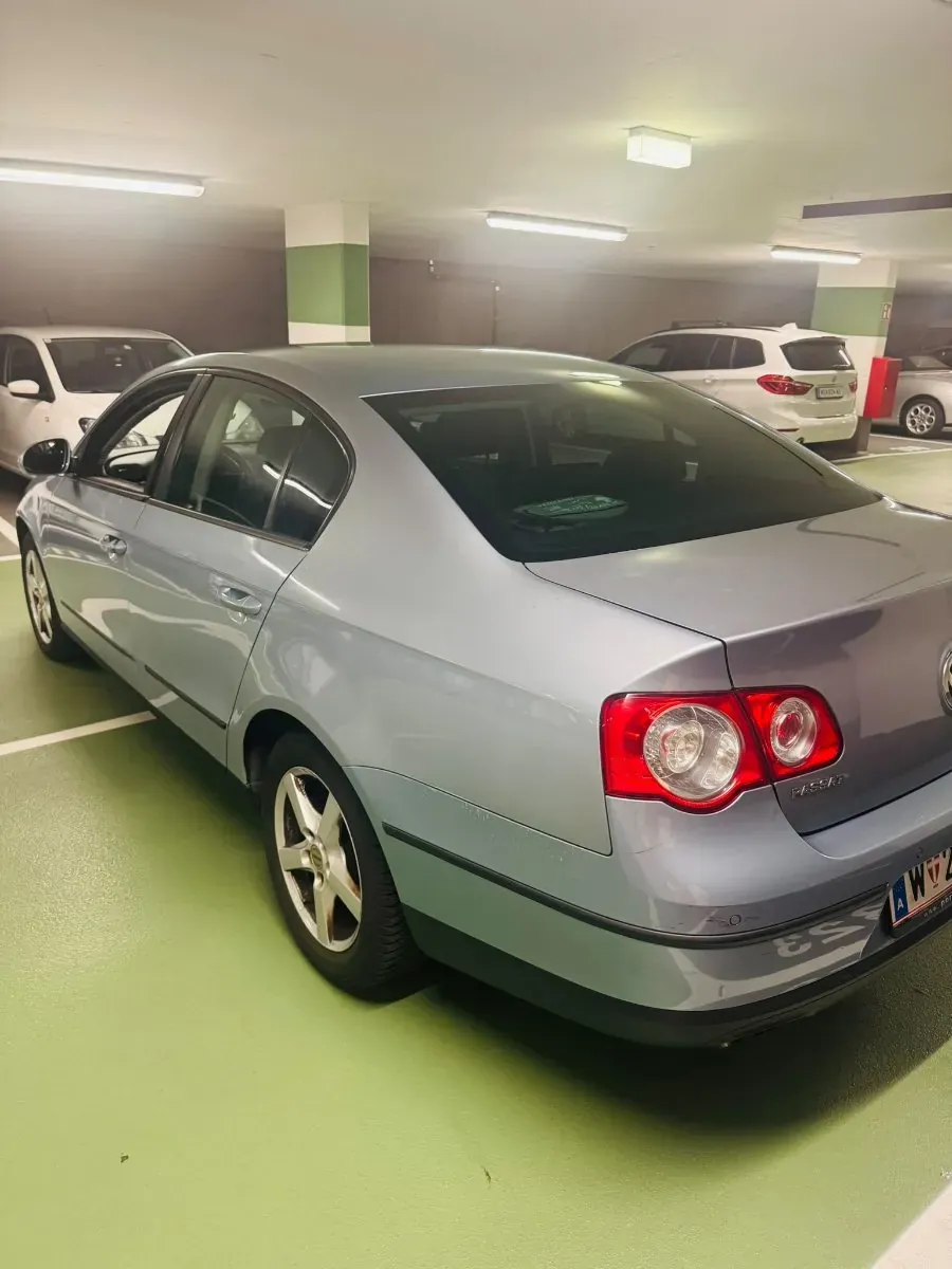 Volkswagen Passat 2006 photo 2