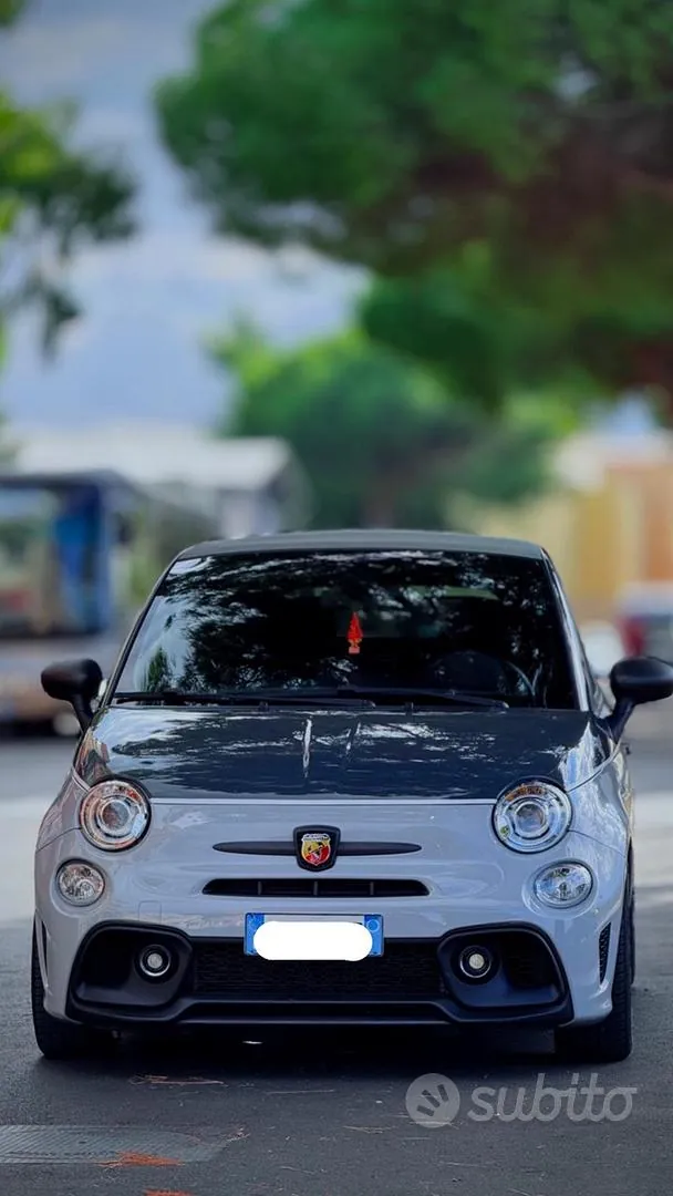 Abarth 595 2010 photo 2