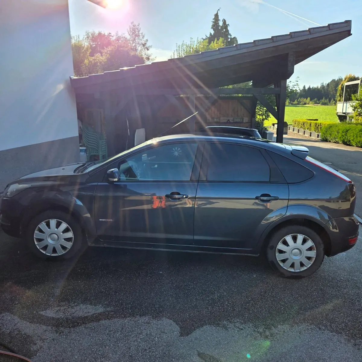 Ford Focus 2010 photo 2