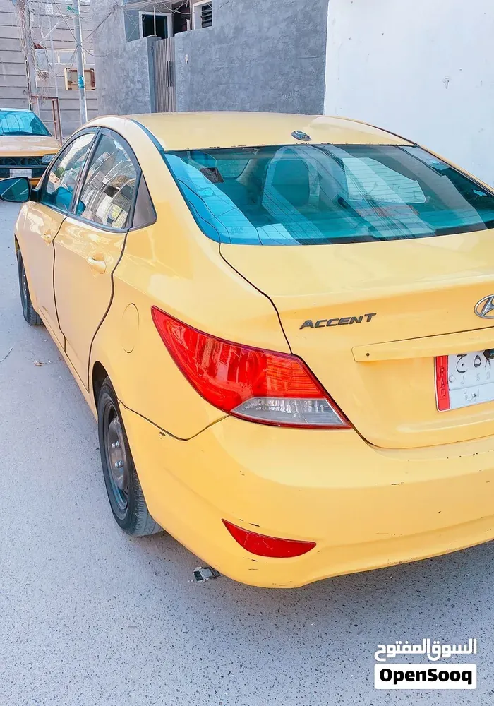 Hyundai Accent 2013 photo 2