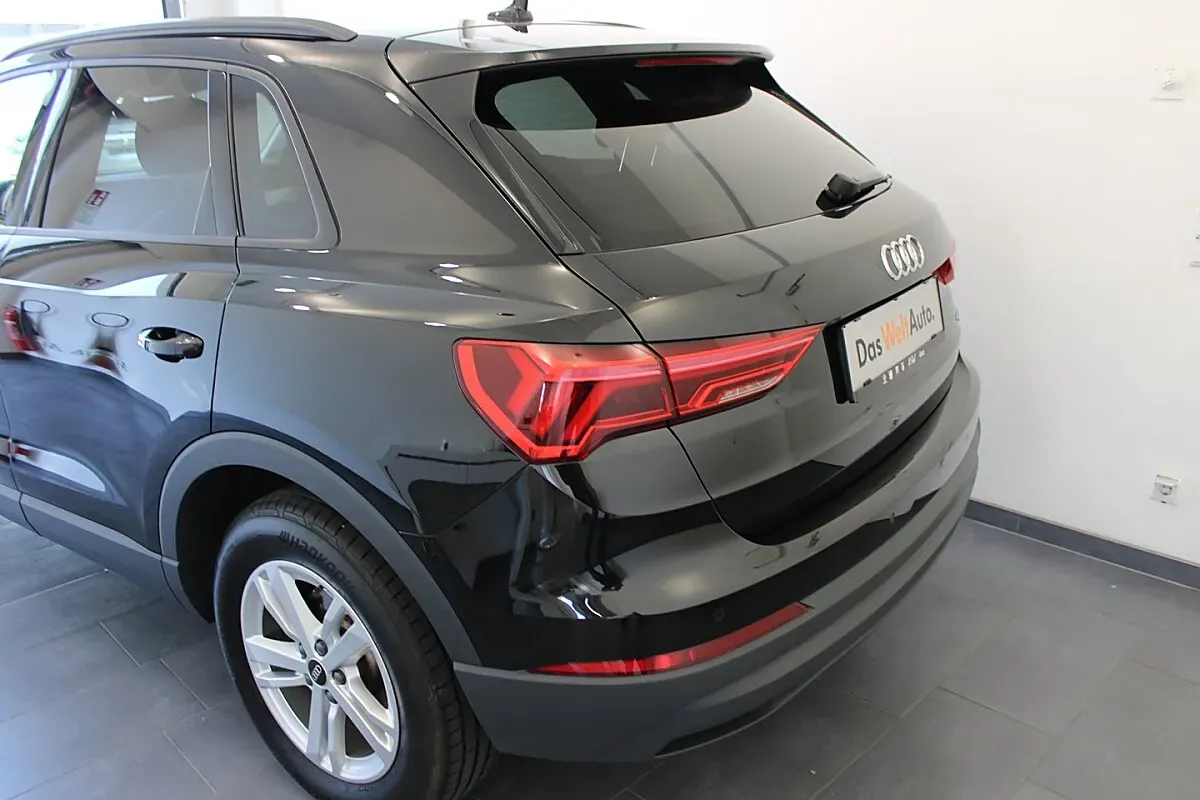 Audi Q3 2021 photo 3