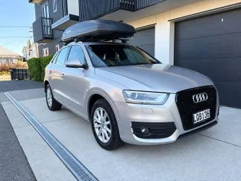 Audi Q3 2013 photo 2