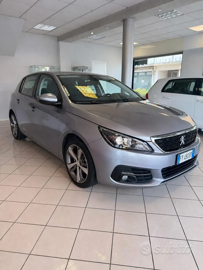 Peugeot 308 2019 photo 2