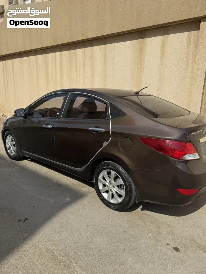 Hyundai Accent 2016 photo 4