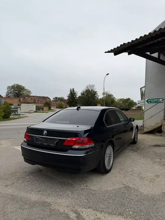 BMW 7 Series 2008 photo 3