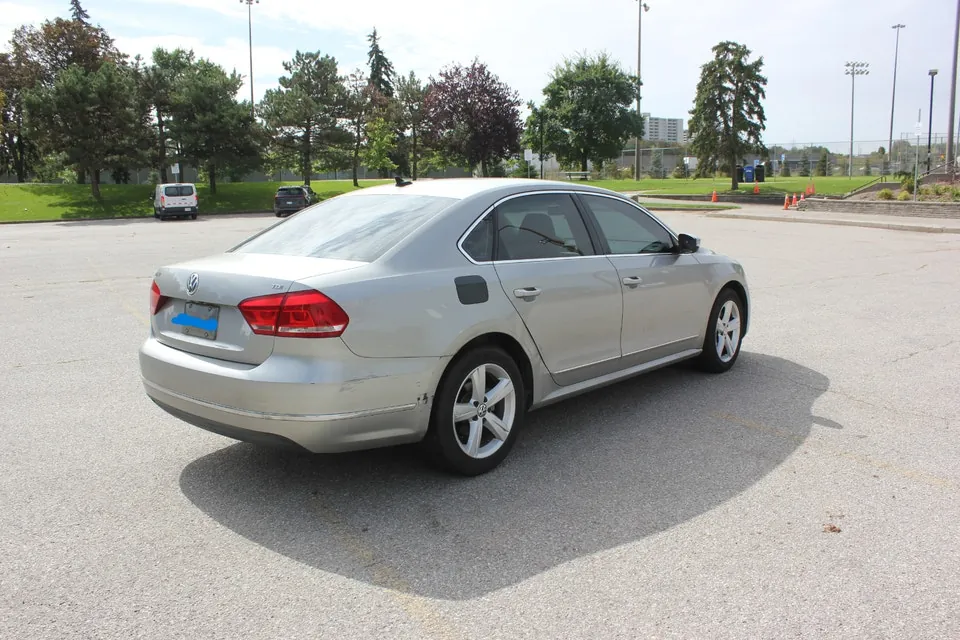 Volkswagen Passat 2014 photo 3