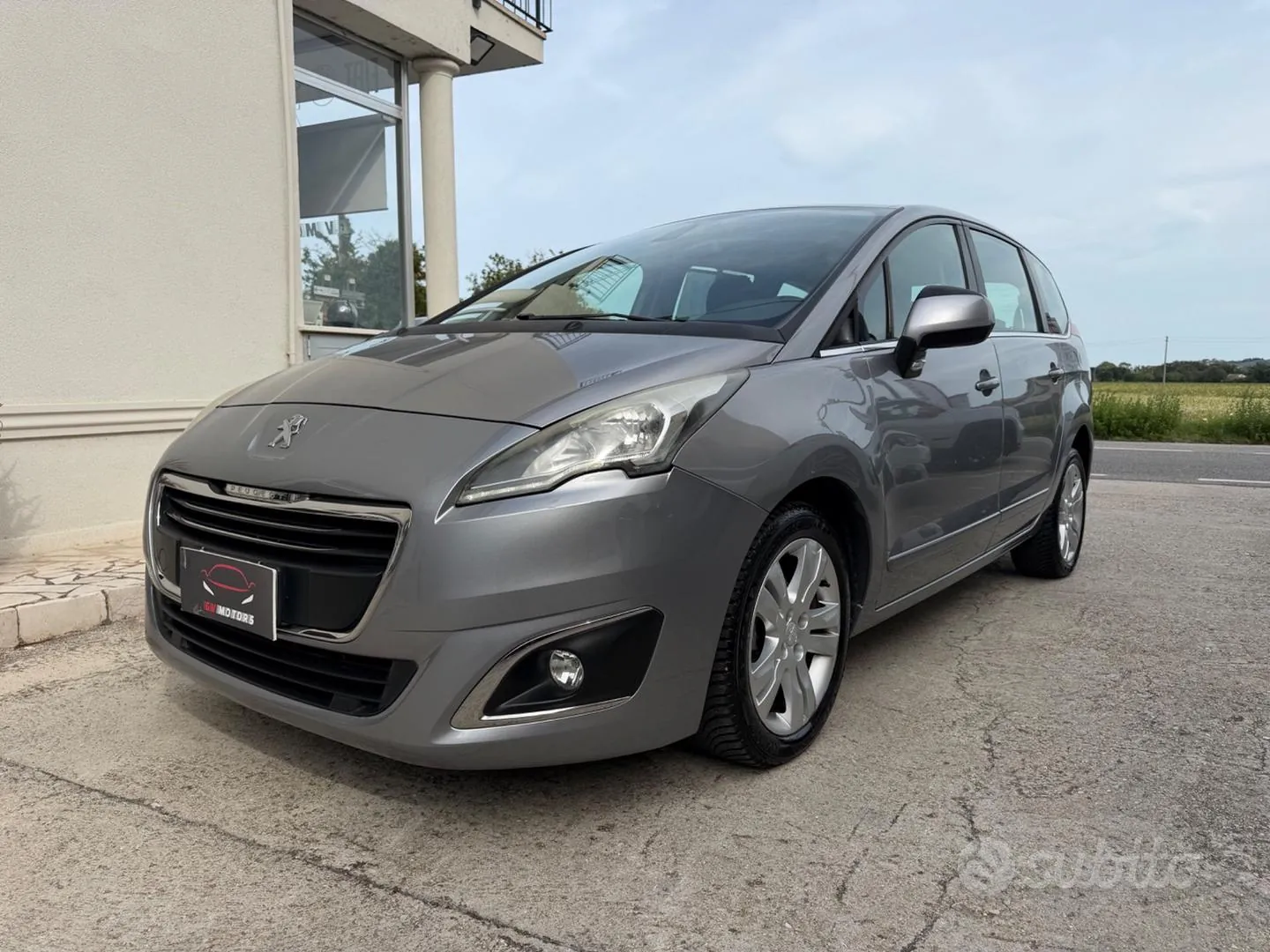 Peugeot 5008 2014 photo 2