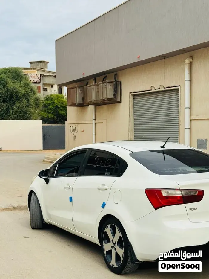 Kia Rio 2013 photo 4