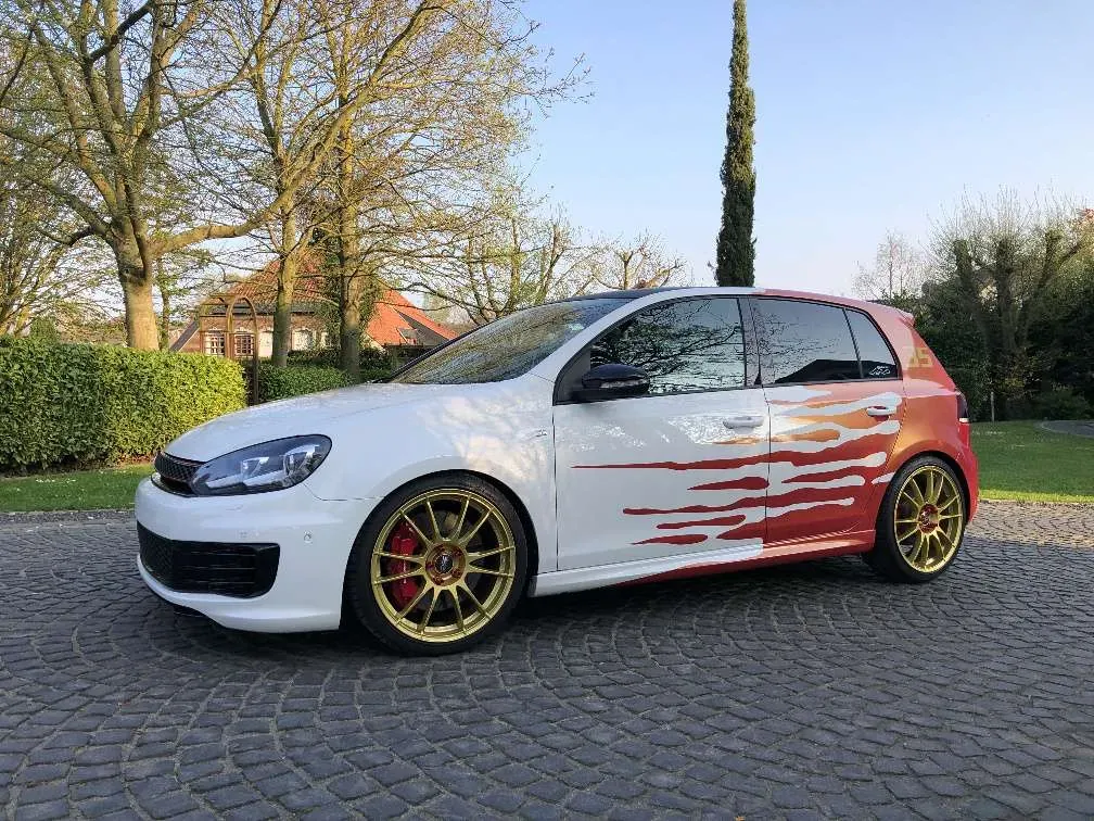 Volkswagen Golf 2011 photo 3