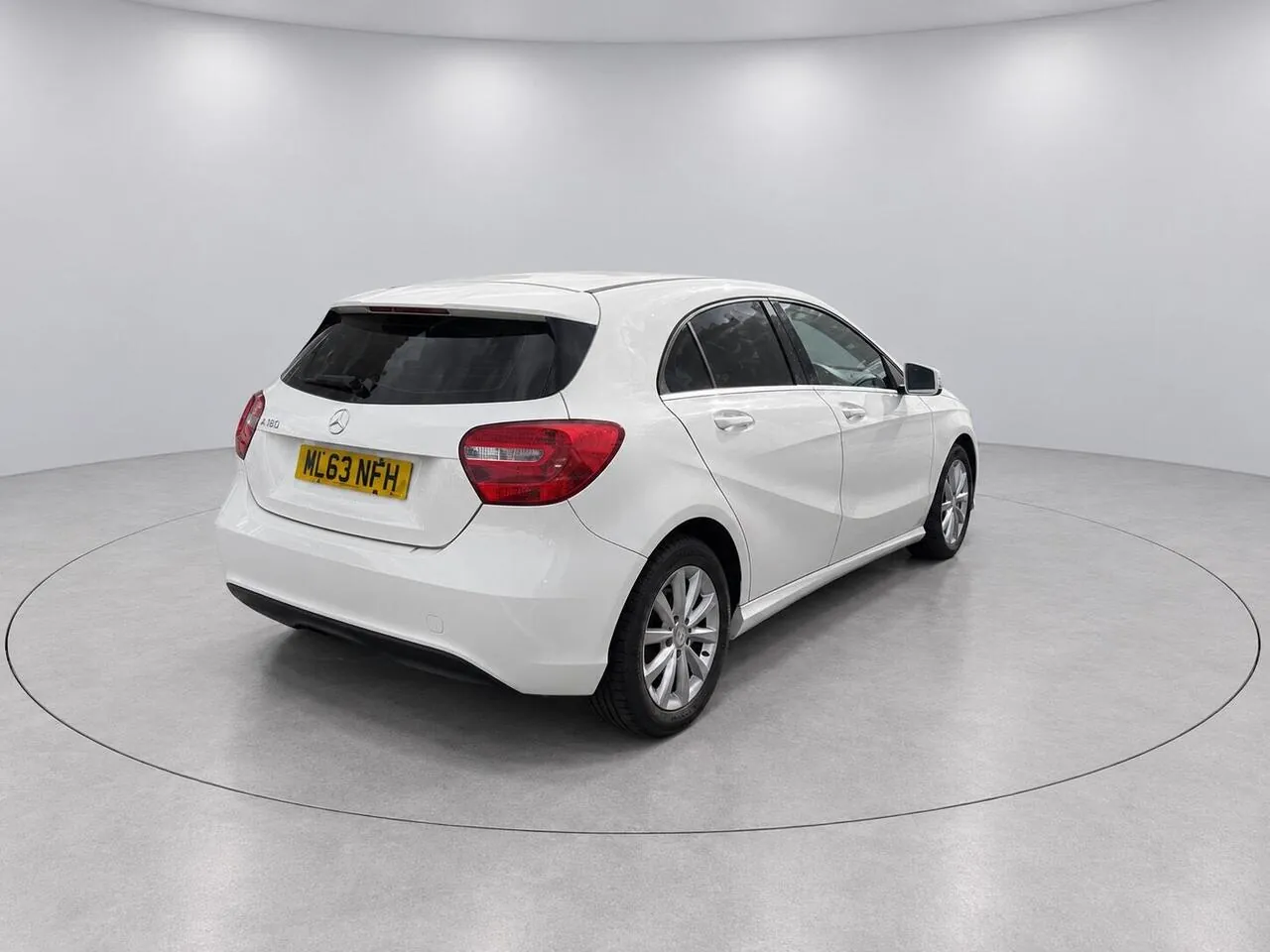 Mercedes-Benz A180 2013 photo 4