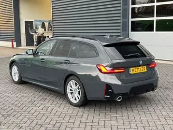 BMW 3 Series 2025 photo 3