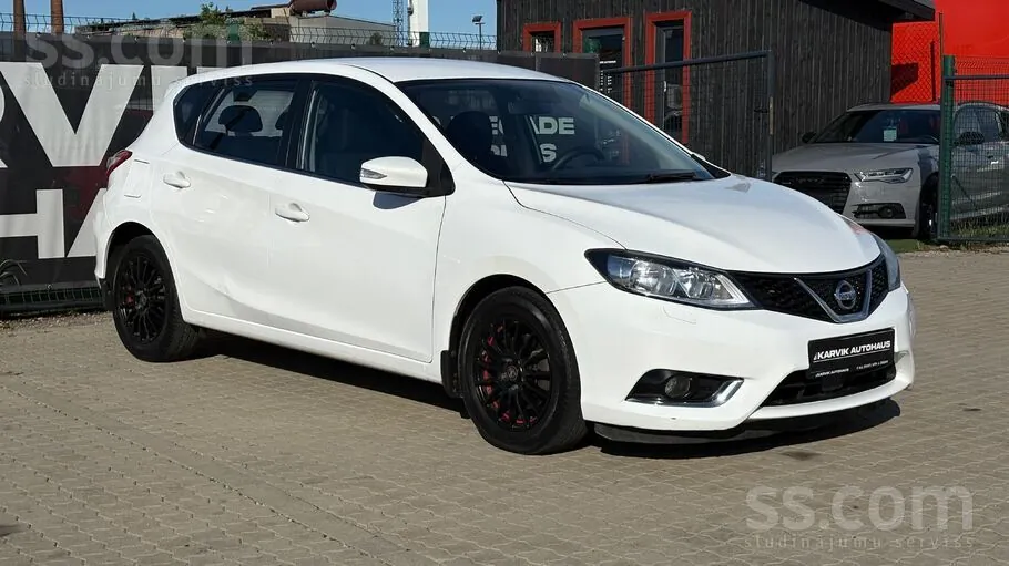 Nissan Pulsar 2016 photo 2