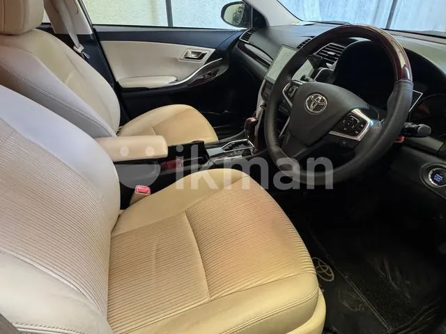 Toyota Premio 2017 photo 5