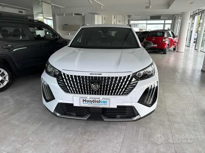 Peugeot 2008 2024 photo 5