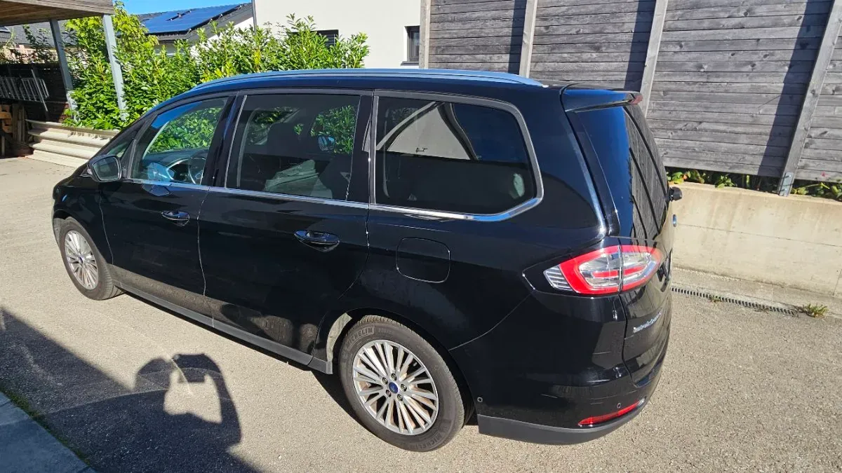 Ford Galaxy 2019 photo 3