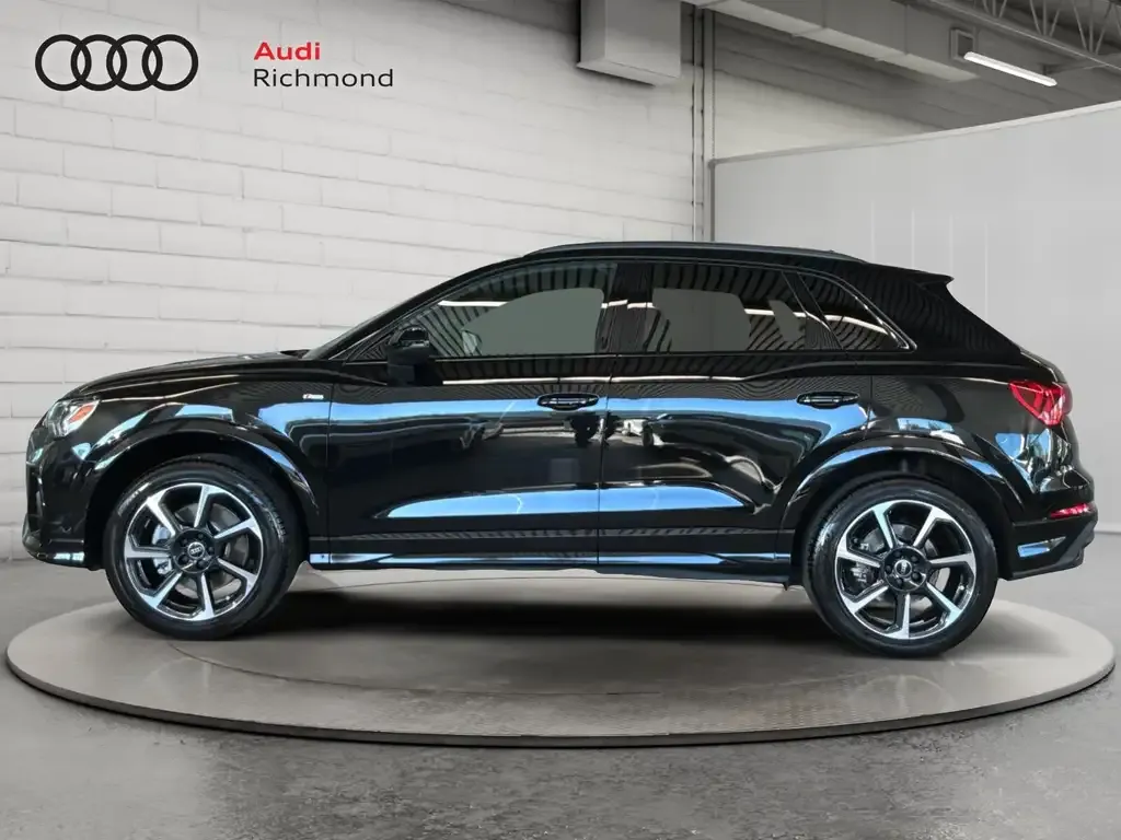 Audi Q3 2024 photo 2