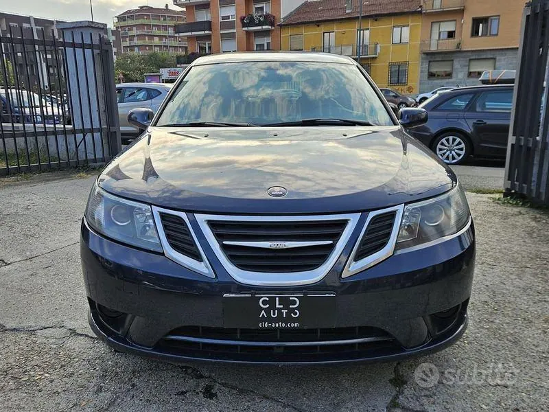 Saab 9-3 2010 photo 2