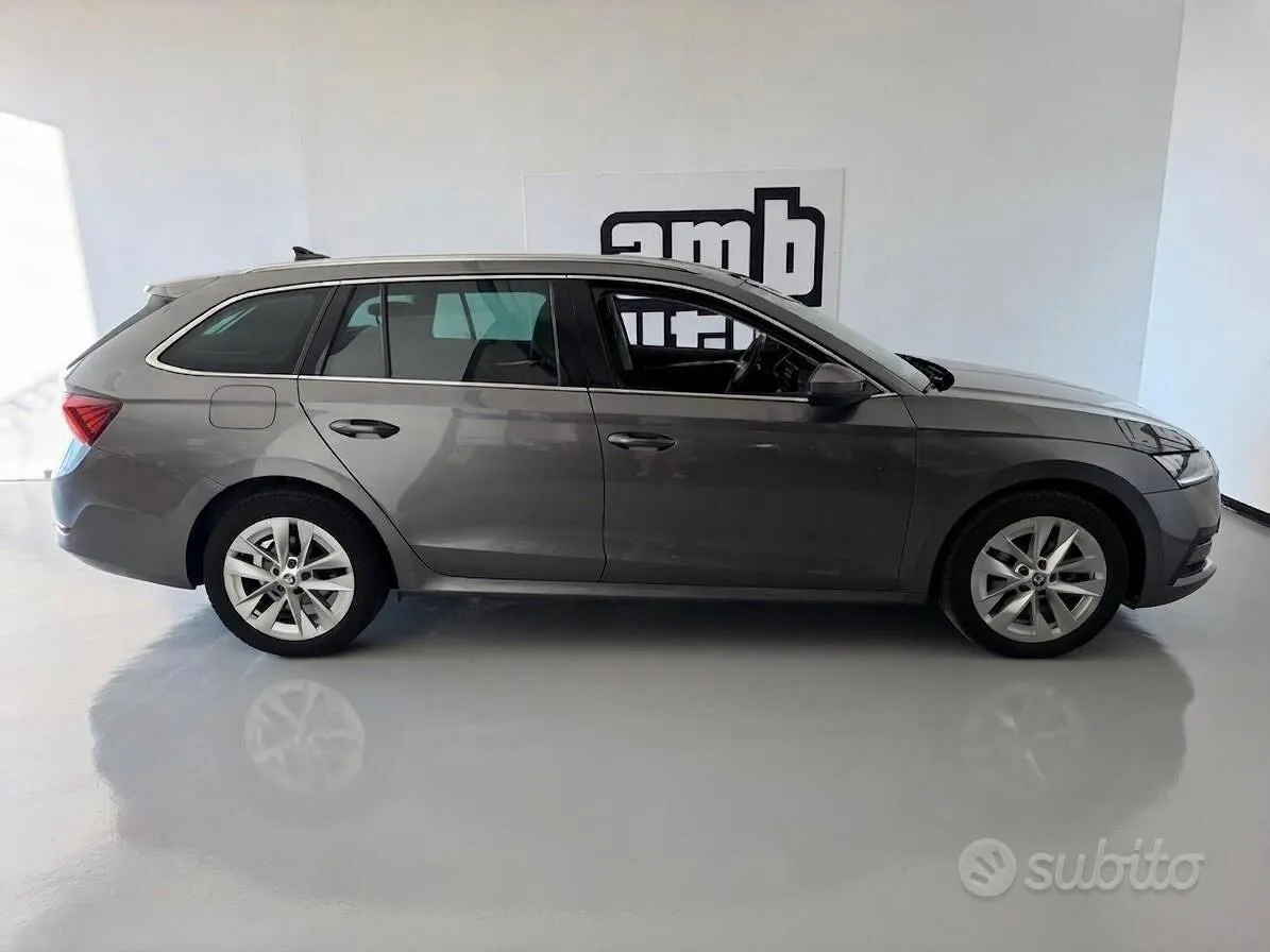 Skoda Octavia 2023 photo 5