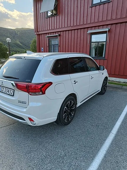 Mitsubishi Outlander 2016 photo 4
