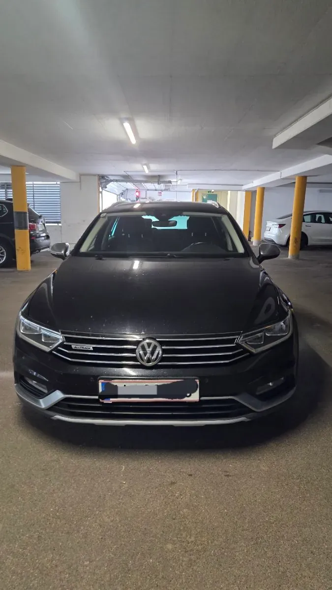 Volkswagen Passat 2018 photo 2