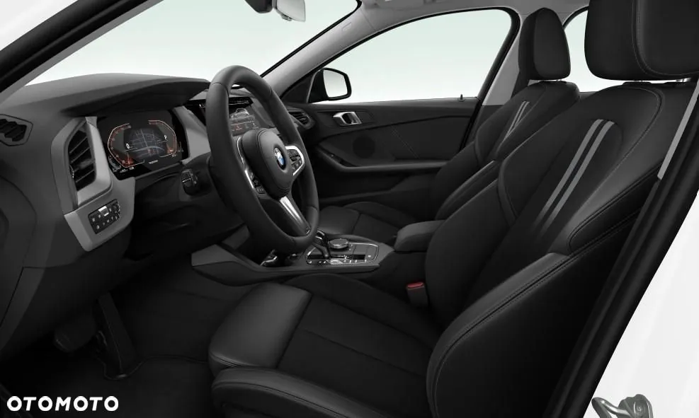 BMW 1 Series 2023 photo 2