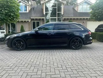 Audi A4 Avant Quattro 2018 photo 2