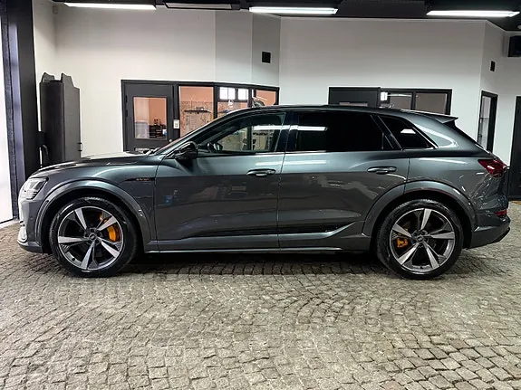 Audi E-Tron 2023 photo 2