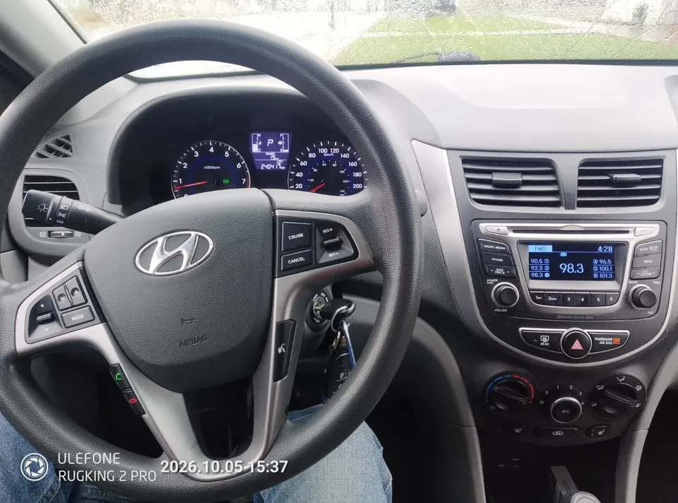 Hyundai Accent 2016 photo 3