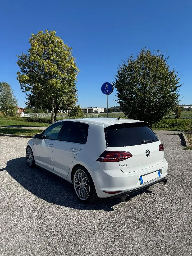 Volkswagen Golf 2015 photo 3