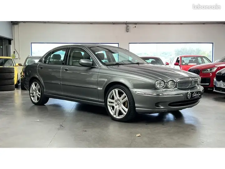 Jaguar X-Type