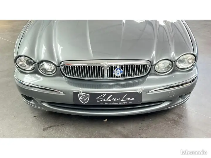 Jaguar X-Type 2004 photo 4