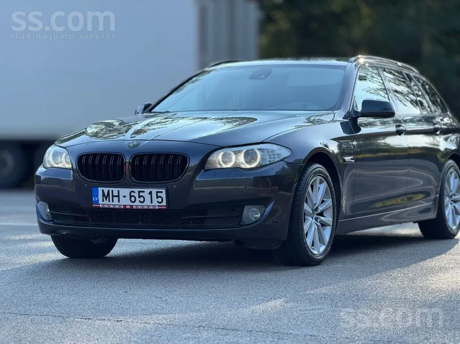 BMW 530 2010 photo 3