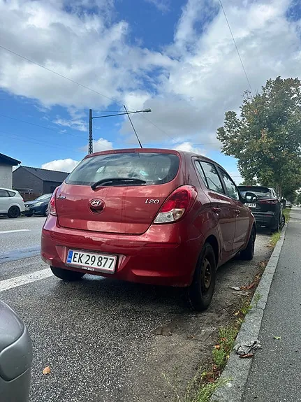 Hyundai I20 2012 photo 3