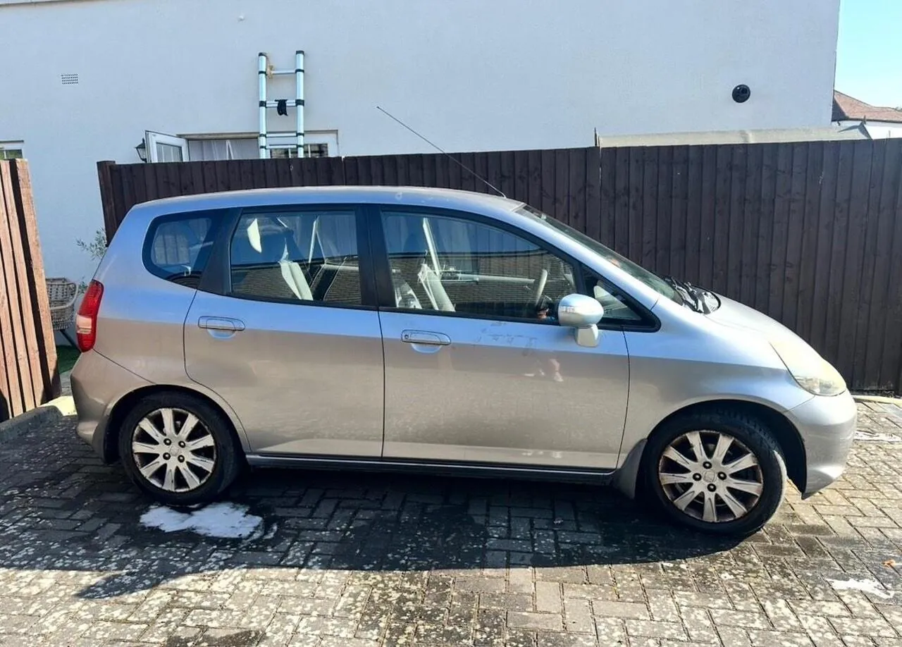 Honda Jazz 2008 photo 2