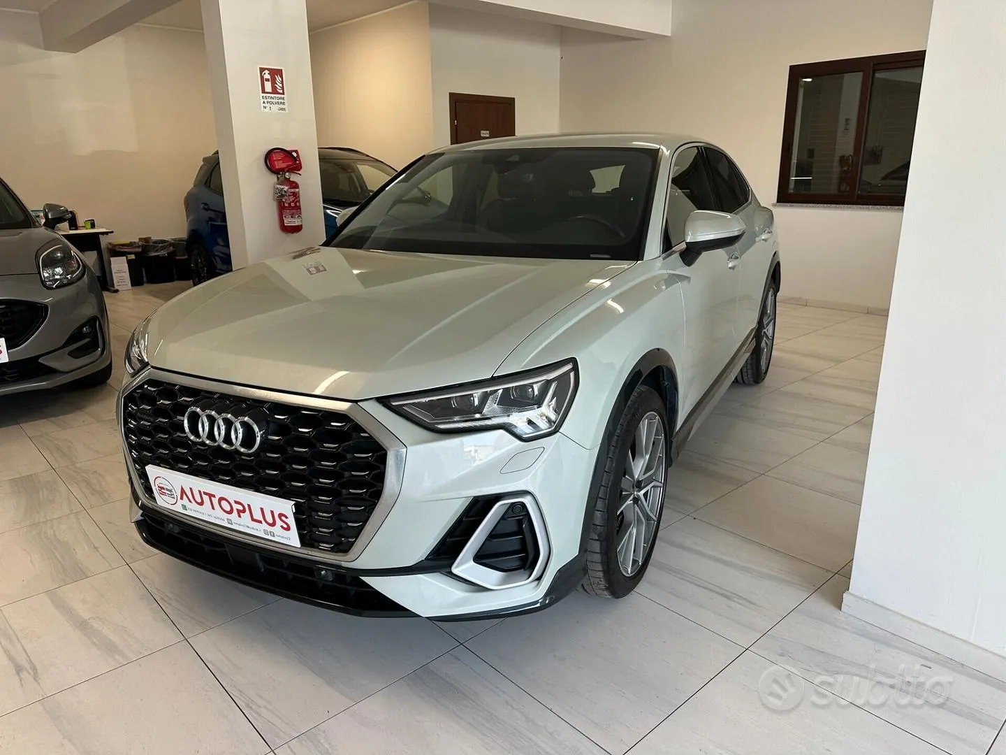 Audi Q3 2021 photo 3