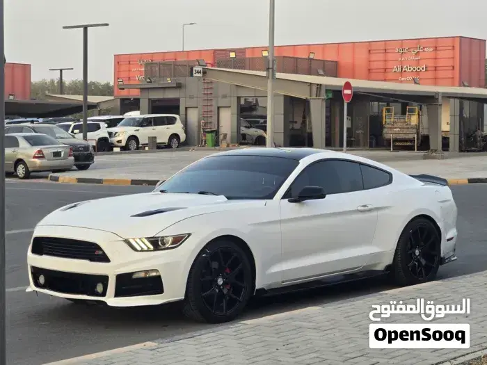 Ford Mustang 2015 photo 2