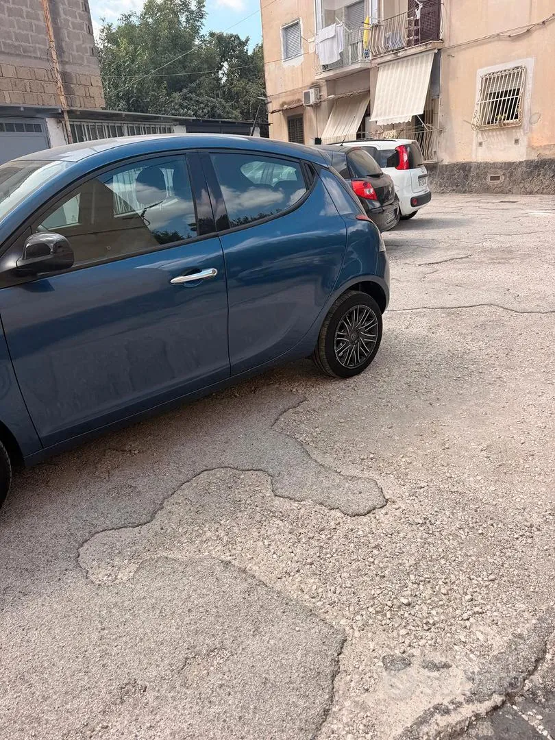Lancia Ypsilon 2022 photo 3