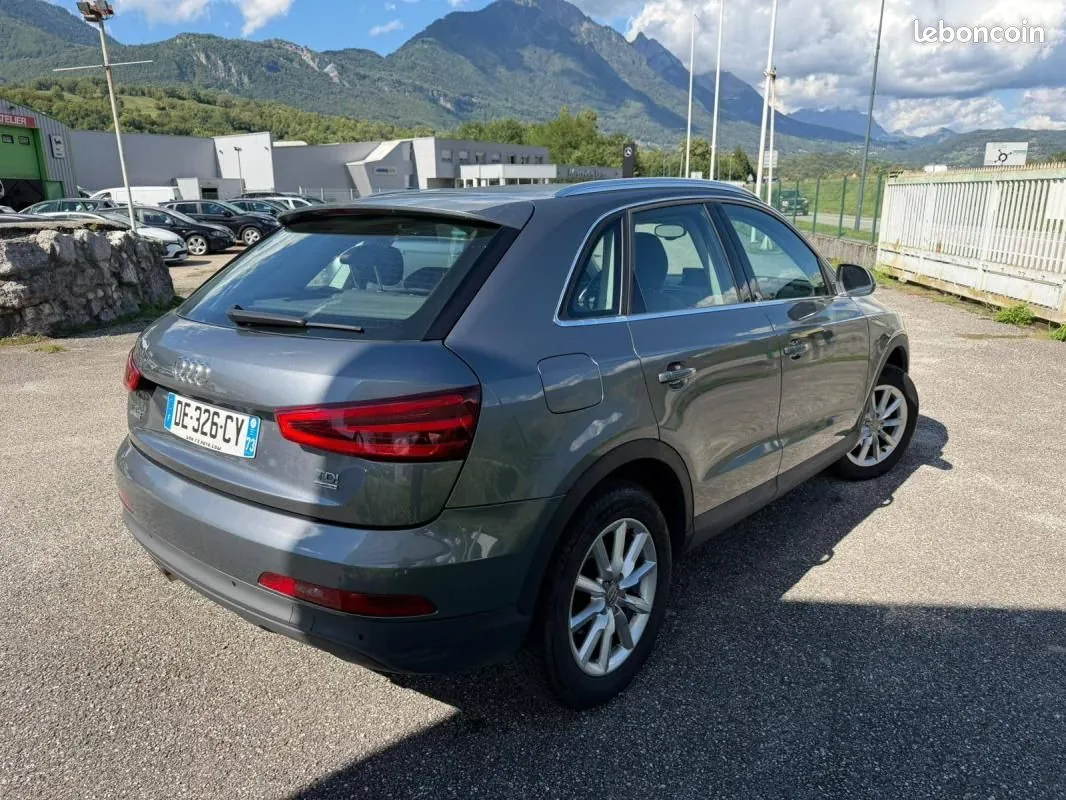 Audi Q3 2014 photo 2