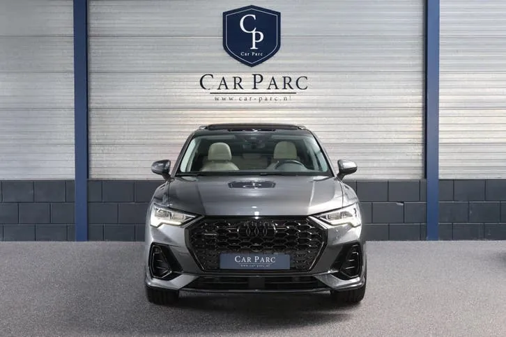 Audi Q3 2020 photo 3