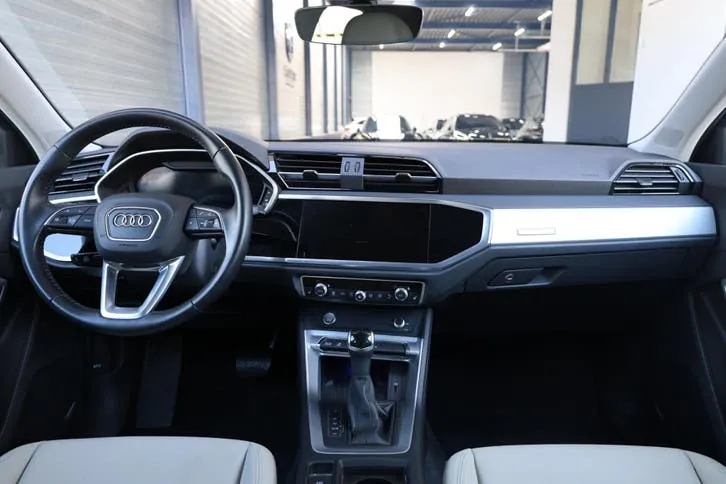 Audi Q3 2020 photo 2