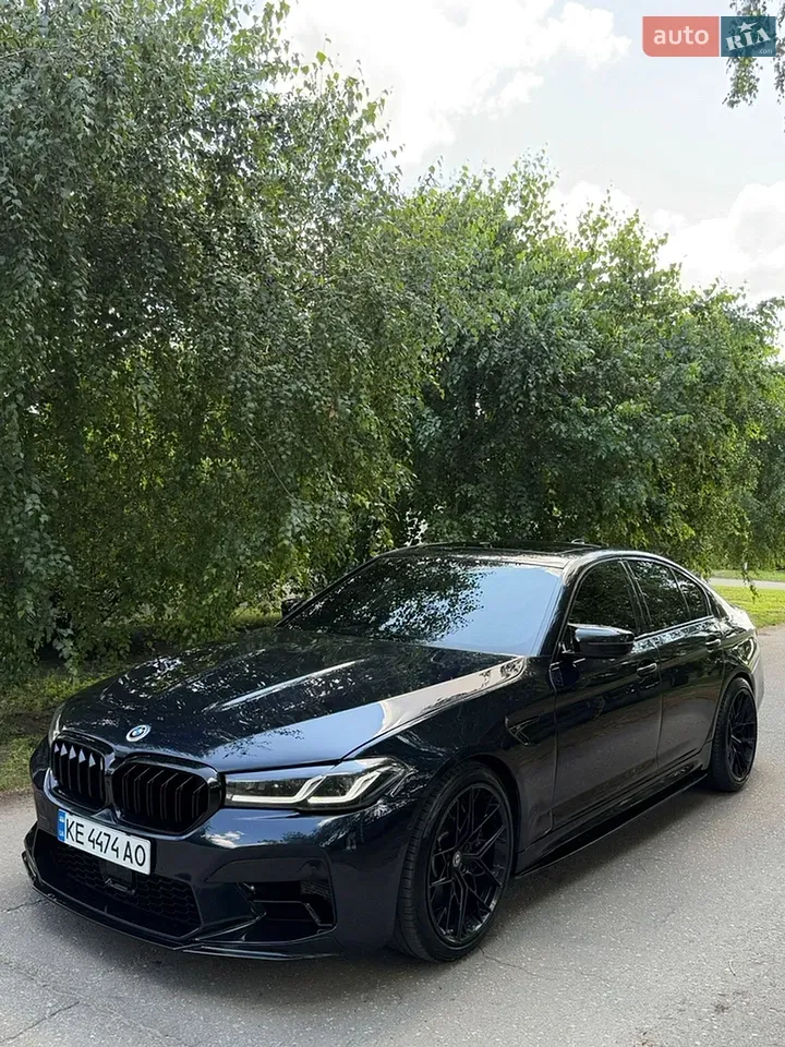 BMW 5 Series 2017 photo 3