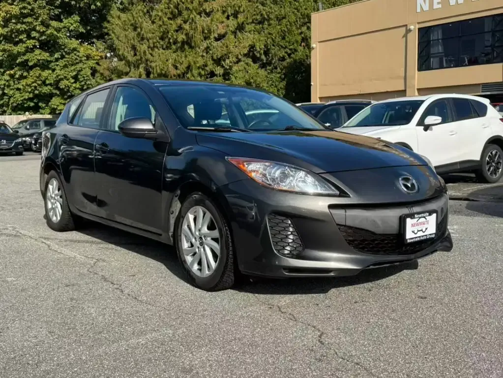 Mazda Mazda3 2013 photo 3