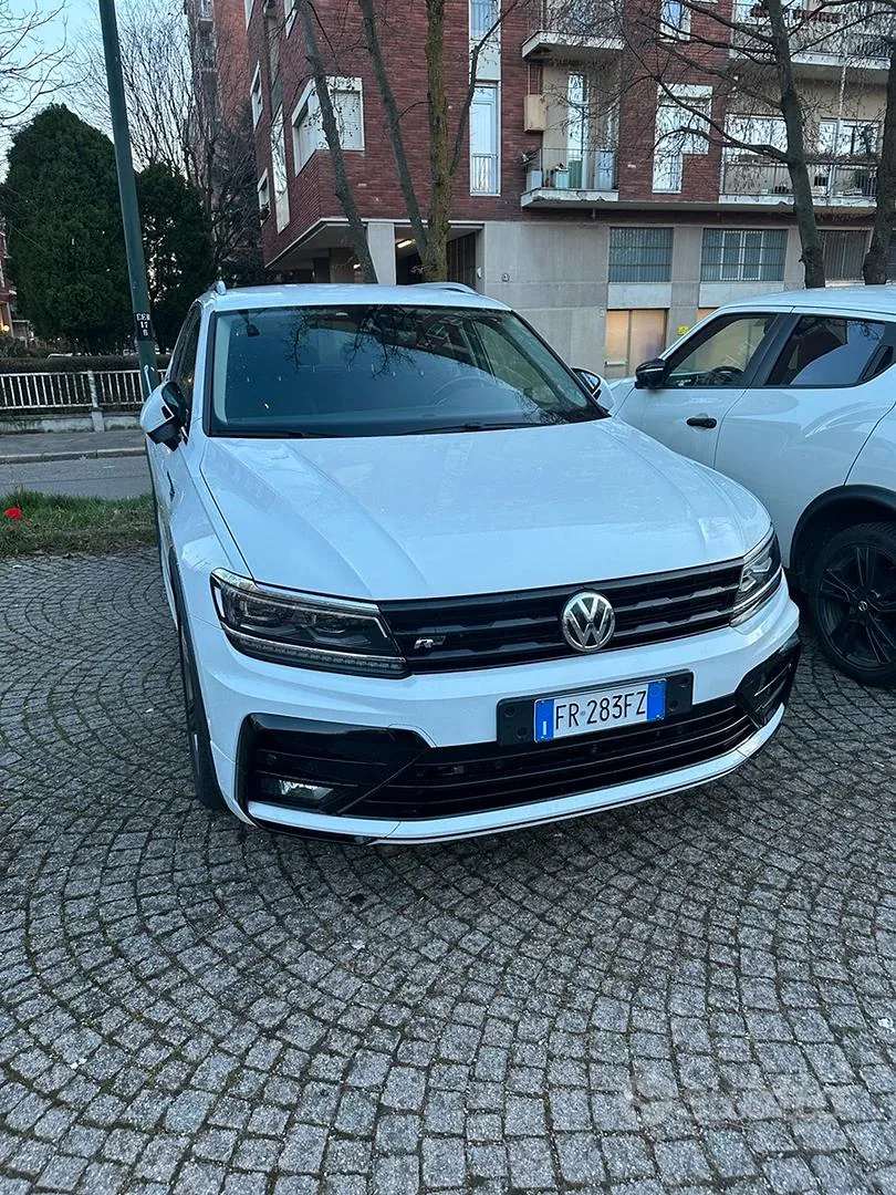 Volkswagen Tiguan 2018 photo 2