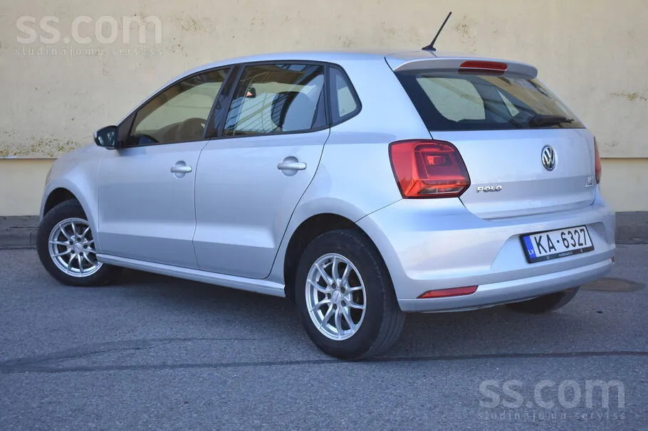 Volkswagen Polo 2015 photo 2