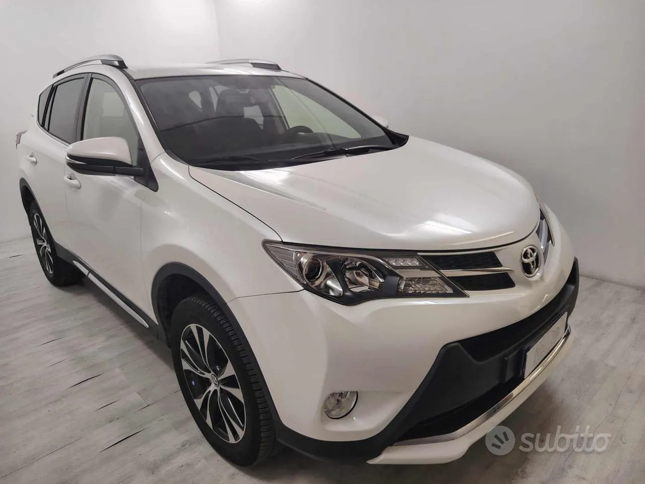 Toyota Rav4 2015 photo 2