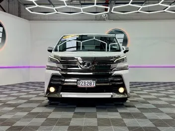 Toyota Vellfire 2015 photo 3