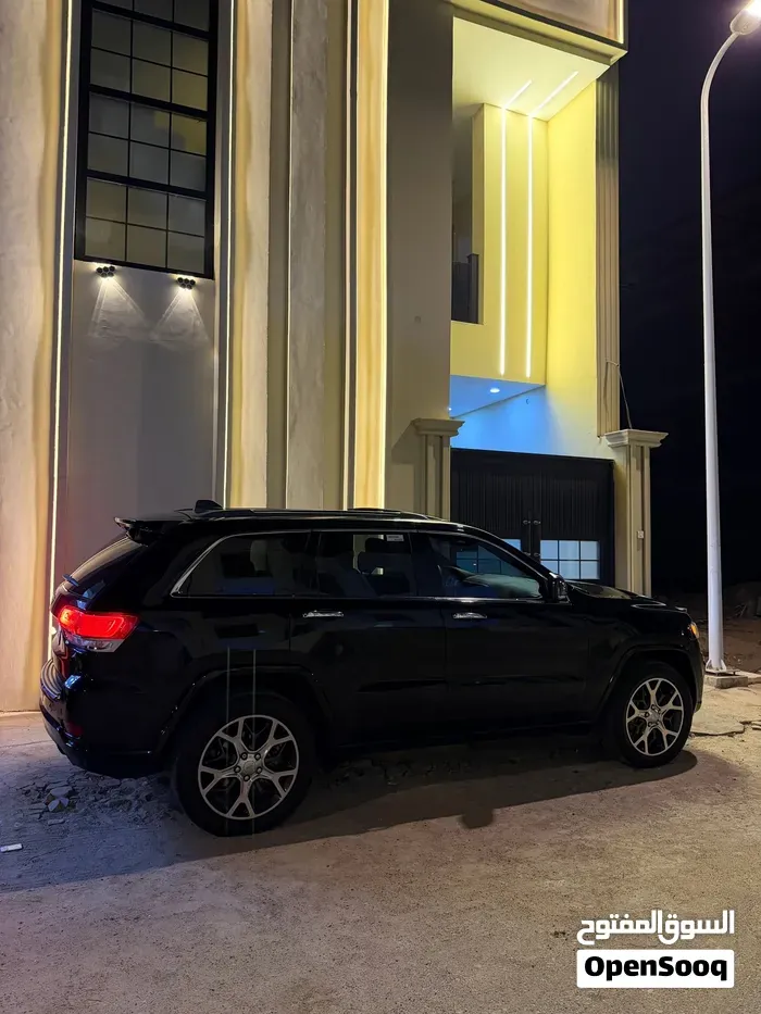Jeep Grand Cherokee 2018 photo 3