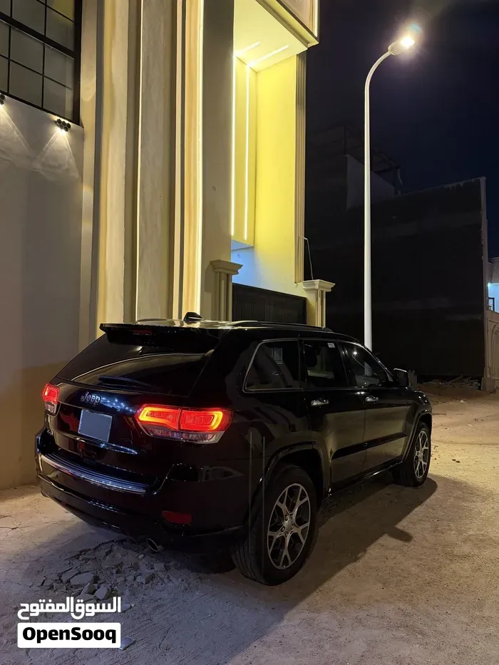 Jeep Grand Cherokee 2018 photo 4