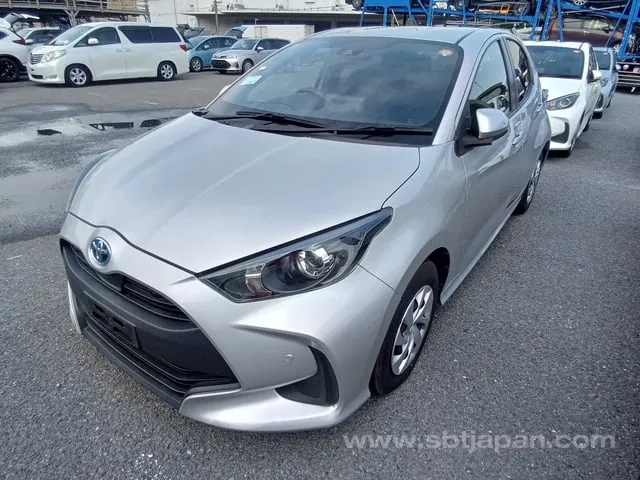 Toyota Yaris 2021 photo 2