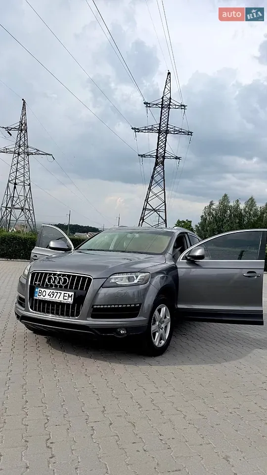 Audi Q7 2012 photo 5